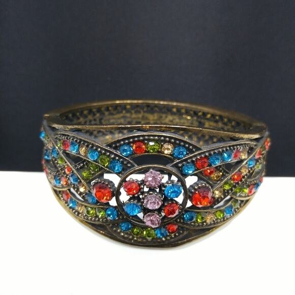 Vintage Rhinestone Antique Gold Tone Hinged Bracelet, 6 3/4 Inches - Picture 2 of 9